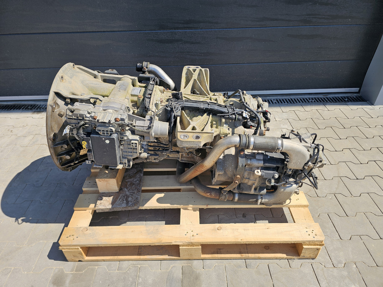 MERCEDES-BENZ ACTROS ANTOS / GEARBOX / G211-12 / RETARDER / WORLDWIDE DELIVERY - Getriebe: das Bild 2 MERCEDES-BENZ ACTROS ANTOS / GEARBOX / G211-12 / RETARDER / WORLDWIDE DELIVERY - Getriebe: das Bild 2