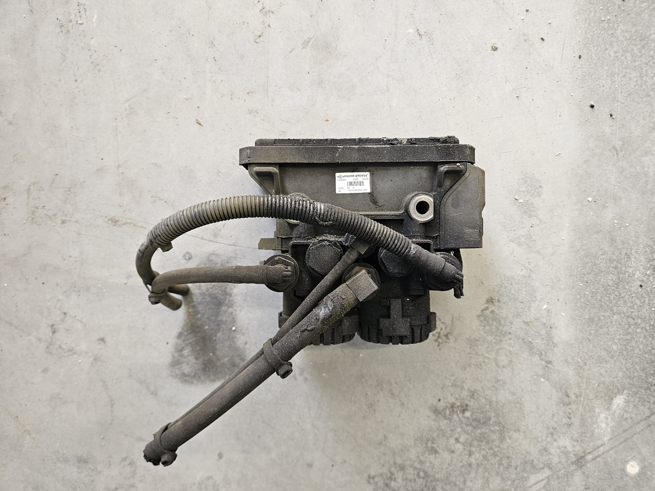 MERCEDES-BENZ ACTROS MP4 / REAR EBS VALVE / A0004295824 / K000924 - Bremsventil: das Bild 1 MERCEDES-BENZ ACTROS MP4 / REAR EBS VALVE / A0004295824 / K000924 - Bremsventil: das Bild 1