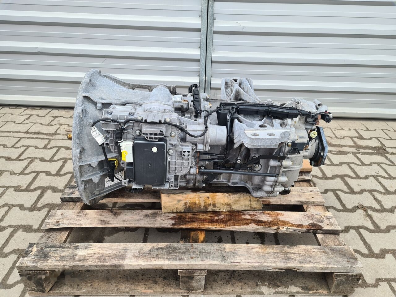 Mercedes-Benz ACTROS MP4 G211-12 G 211-12 Mercedes-Benz ACTROS - Getriebe für LKW: das Bild 1 Mercedes-Benz ACTROS MP4 G211-12 G 211-12 Mercedes-Benz ACTROS - Getriebe für LKW: das Bild 1