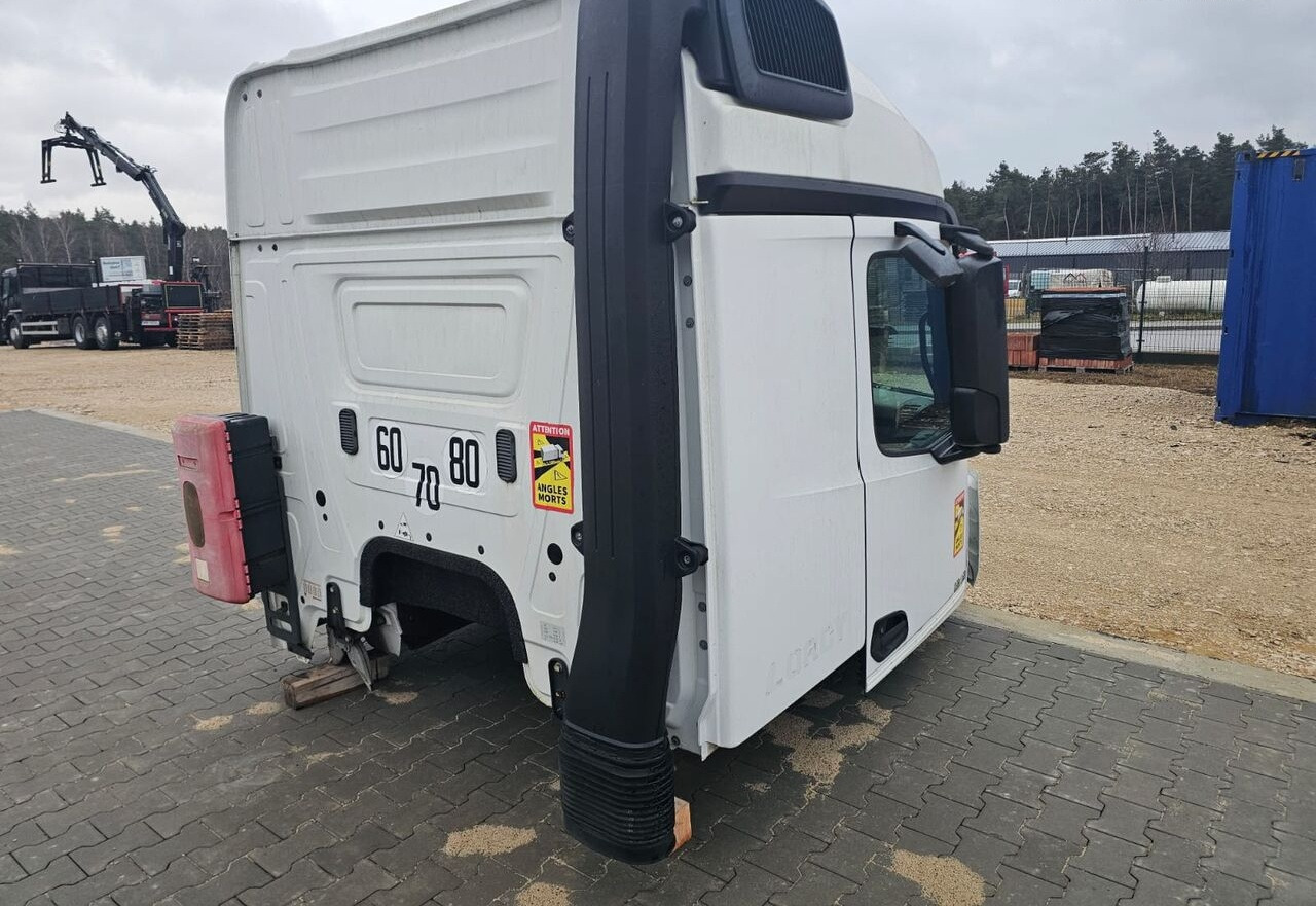 Mercedes-Benz ACTROS MP4 StreamSpace 1843 Mercedes-Benz ACTROS MP4 truck - Fahrerhaus für LKW: das Bild 4 Mercedes-Benz ACTROS MP4 StreamSpace 1843 Mercedes-Benz ACTROS MP4 truck - Fahrerhaus für LKW: das Bild 4