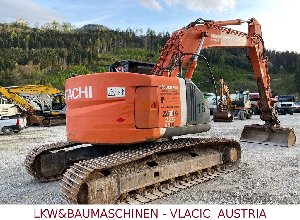 Kettenbagger Hitachi ZX 225 USLC-3: das Bild 12
