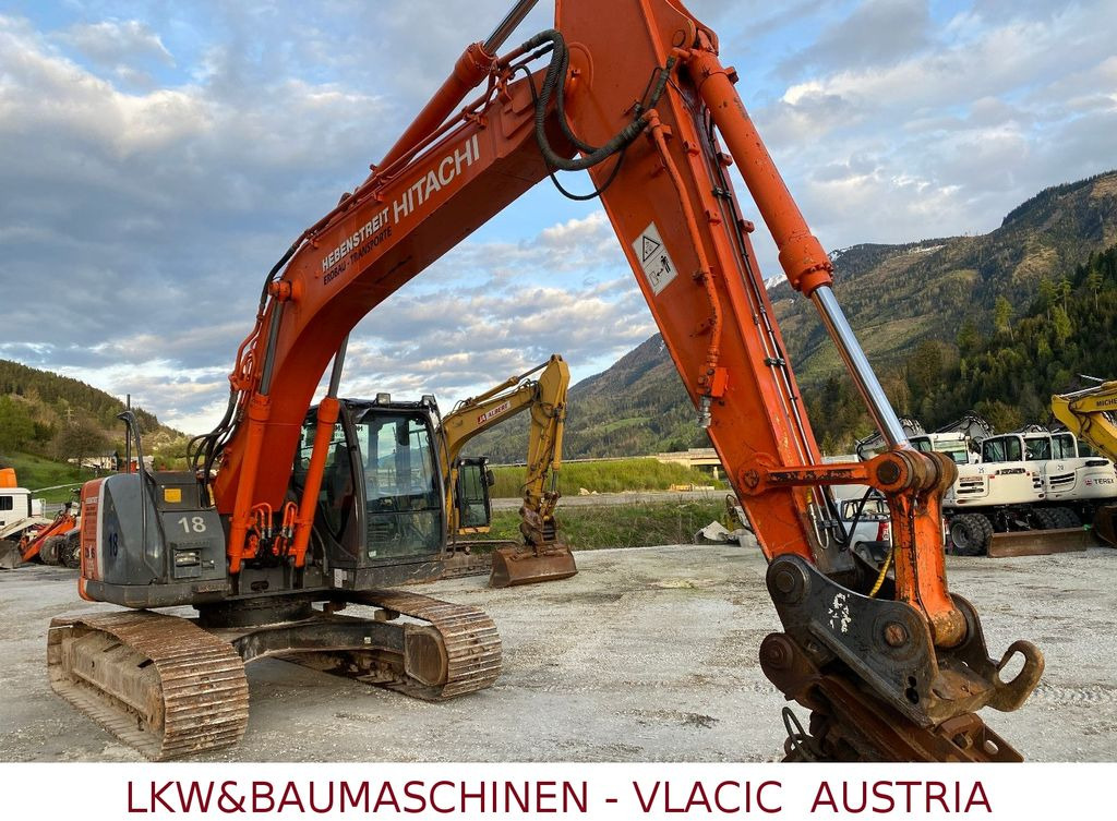 Hitachi ZX 225 USLC-3 - Kettenbagger: das Bild 1 Hitachi ZX 225 USLC-3 - Kettenbagger: das Bild 1