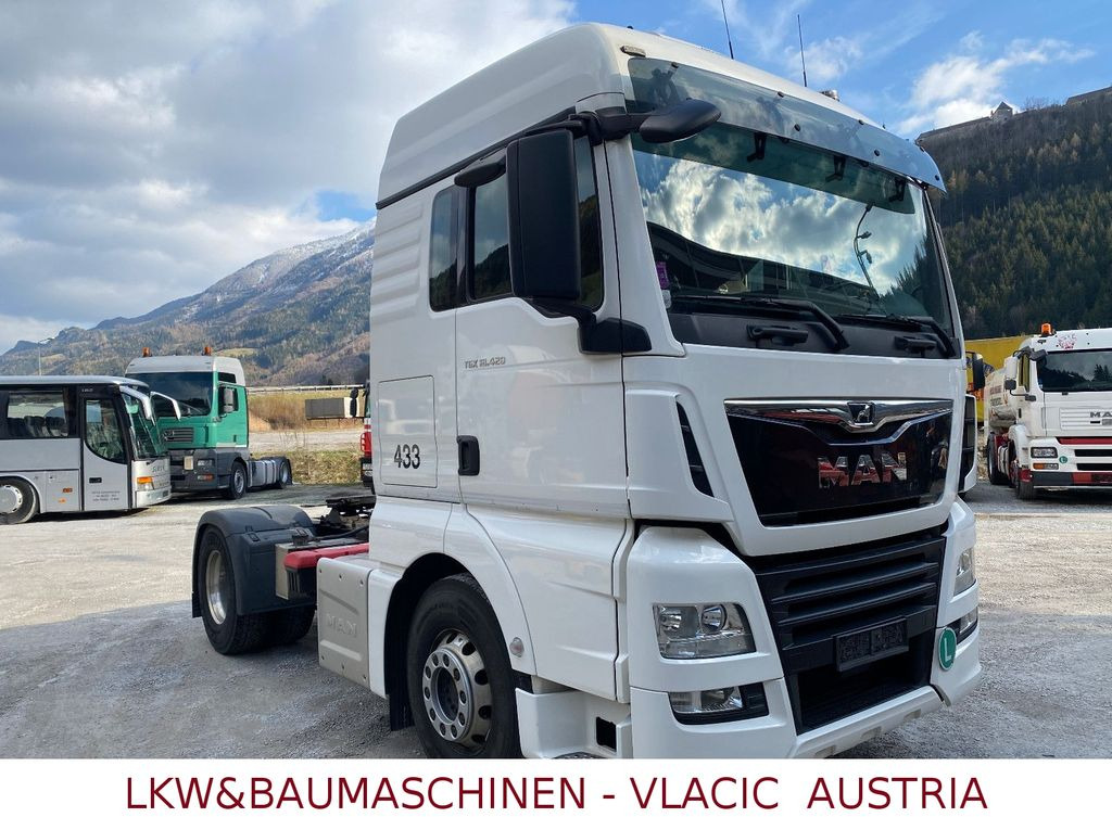 MAN TGX 18.420 (eigengewicht 6939Kg) - Sattelzugmaschine: das Bild 2 MAN TGX 18.420 (eigengewicht 6939Kg) - Sattelzugmaschine: das Bild 2