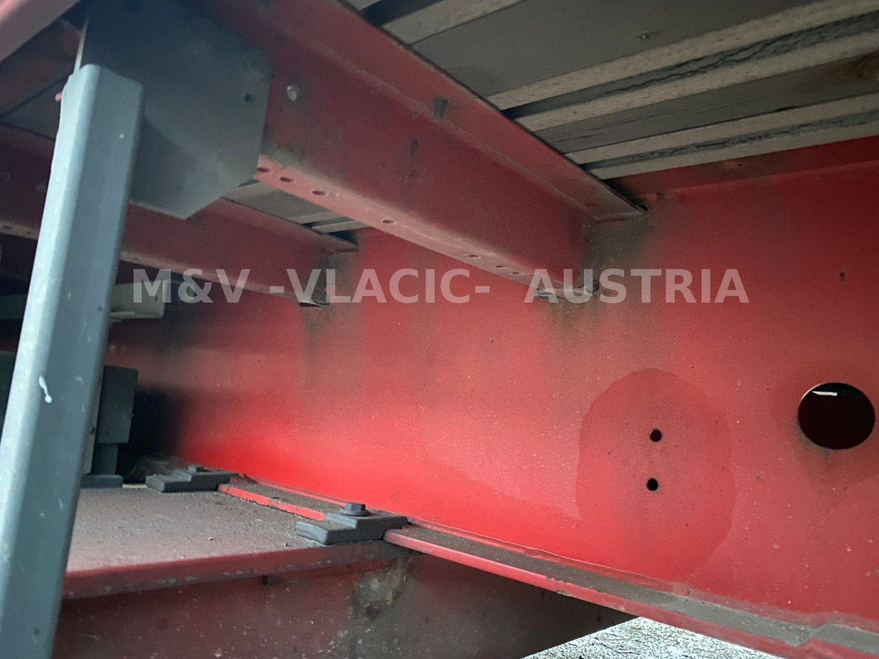 Schwarzmüller Mega - Planenauflieger: das Bild 4 Schwarzmüller Mega - Planenauflieger: das Bild 4