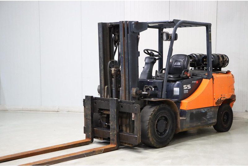 Doosan G55C-5 - Treibgasstapler: das Bild 3 Doosan G55C-5 - Treibgasstapler: das Bild 3