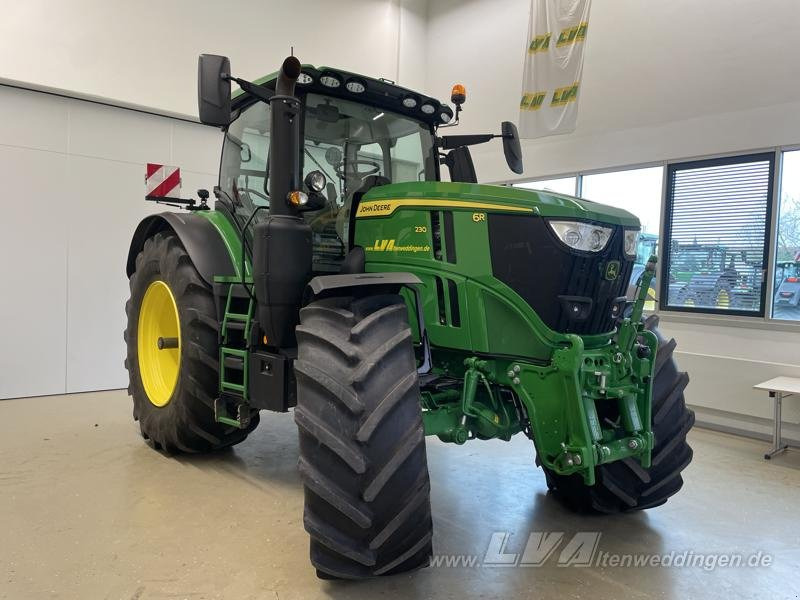 John Deere 6R 230 - Traktor: das Bild 1 John Deere 6R 230 - Traktor: das Bild 1