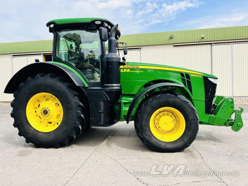 John Deere 8295R - Traktor: das Bild 4 John Deere 8295R - Traktor: das Bild 4