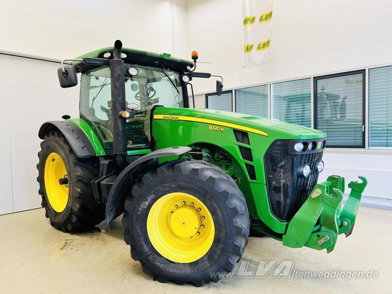 John Deere 8320R - Traktor: das Bild 2 John Deere 8320R - Traktor: das Bild 2