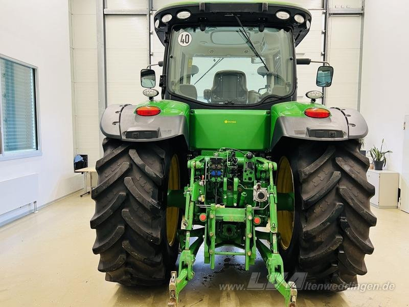 John Deere 8320R - Traktor: das Bild 4 John Deere 8320R - Traktor: das Bild 4