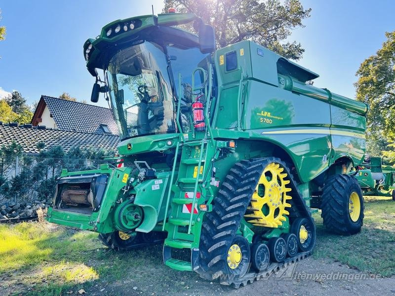 John Deere S780 - Mähdrescher: das Bild 1 John Deere S780 - Mähdrescher: das Bild 1