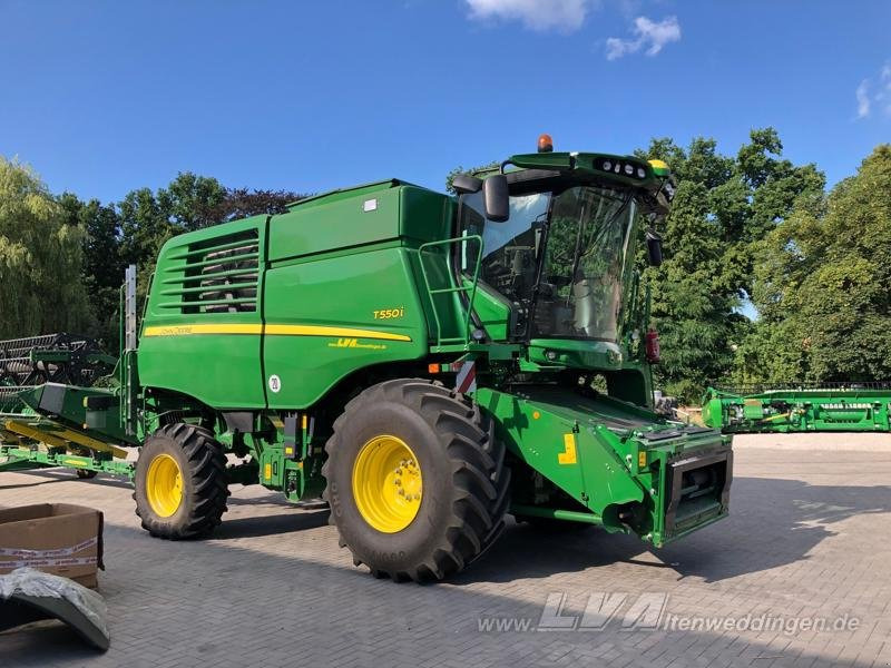 John Deere T550 - Mähdrescher: das Bild 3 John Deere T550 - Mähdrescher: das Bild 3