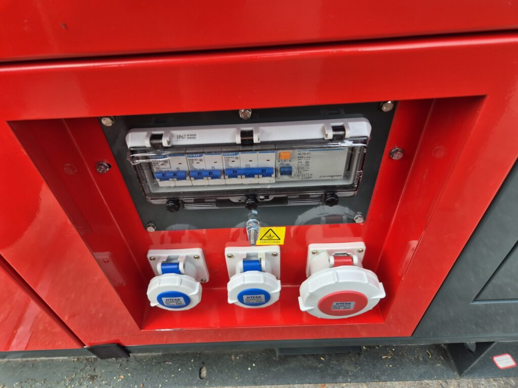 ASHITA AG3-70 - Stromgenerator: das Bild 3 ASHITA AG3-70 - Stromgenerator: das Bild 3