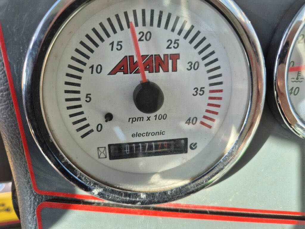 Hoflader AVANT 745 optidrive: das Bild 16