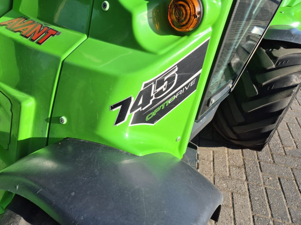 Hoflader AVANT 745 optidrive: das Bild 11