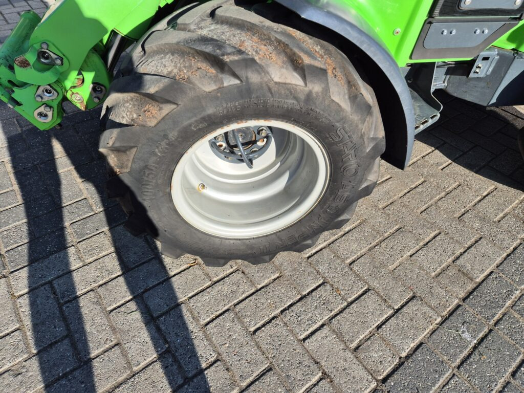 Hoflader AVANT 745 optidrive: das Bild 12