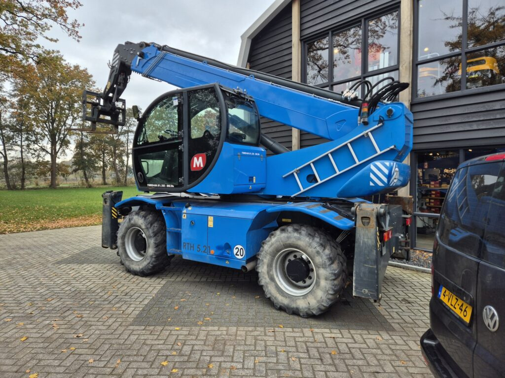MAGNI RTH 5.21 - Teleskoplader: das Bild 3 MAGNI RTH 5.21 - Teleskoplader: das Bild 3