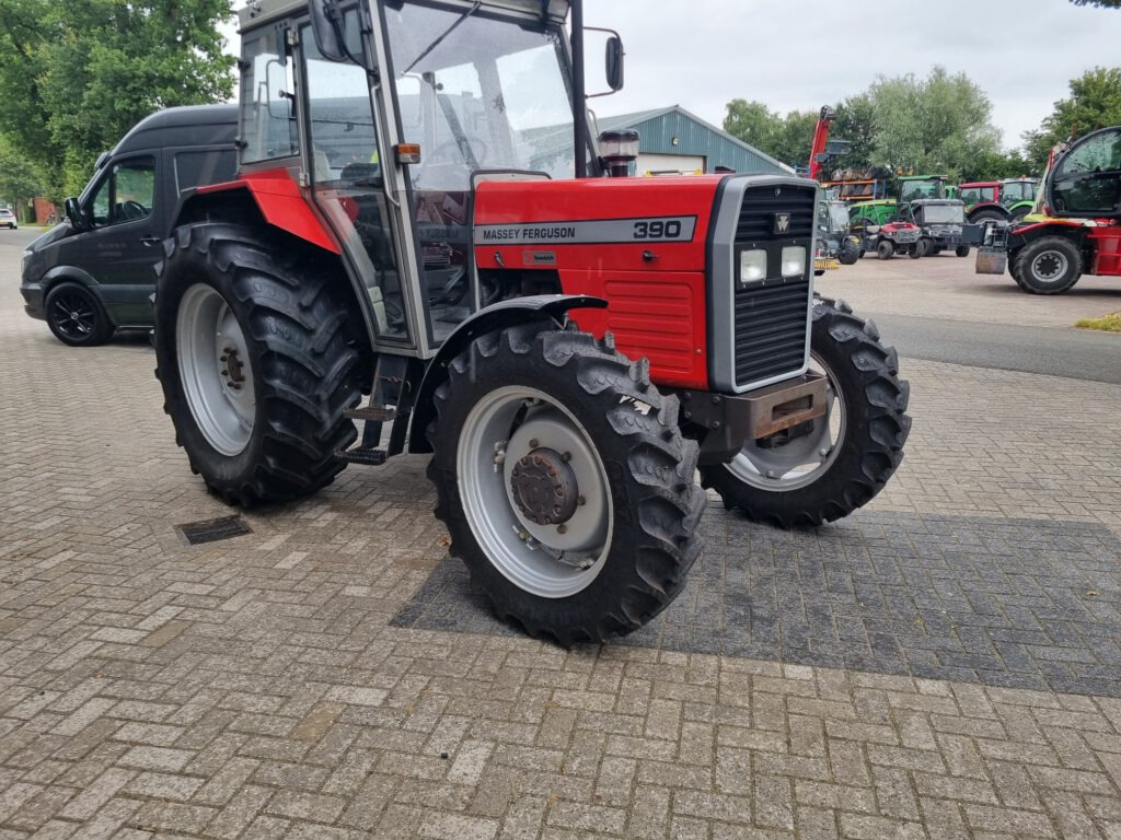 MASSEY FERGUSON 390 - Traktor: das Bild 5 MASSEY FERGUSON 390 - Traktor: das Bild 5