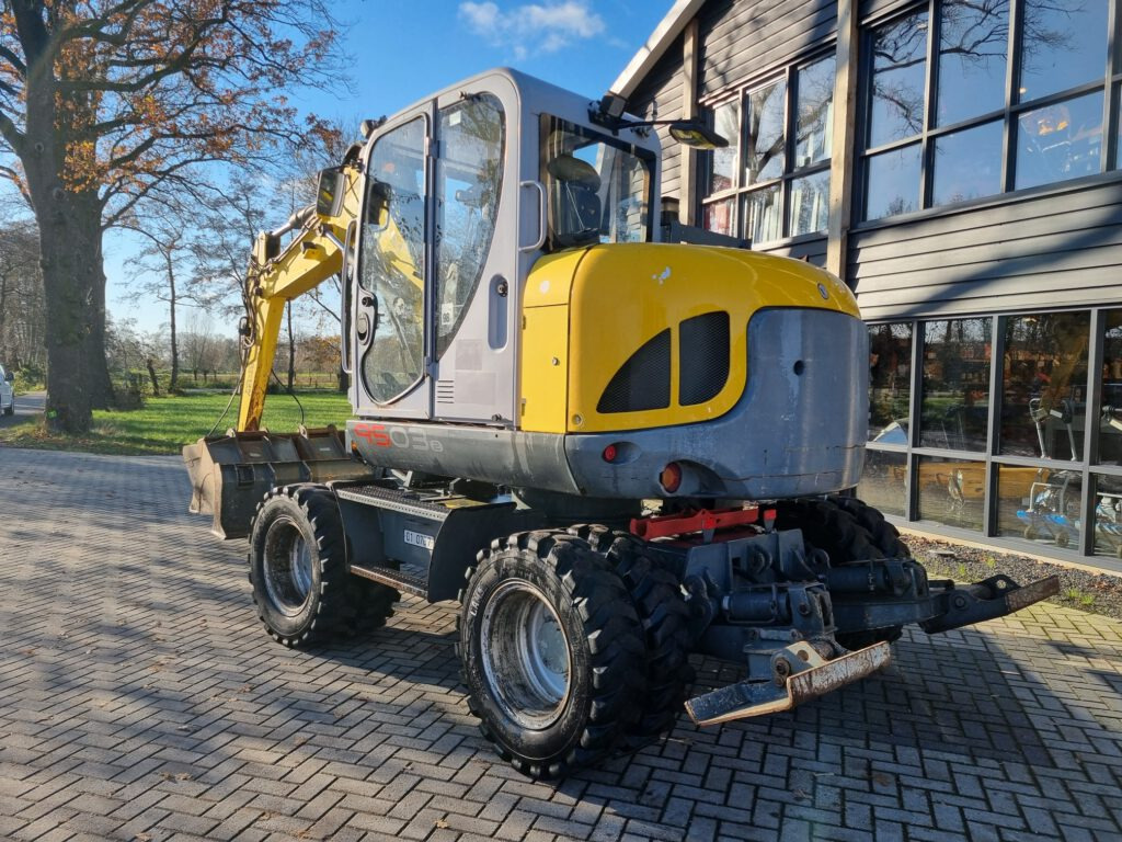 NEUSON 9503 - Mobilbagger: das Bild 3 NEUSON 9503 - Mobilbagger: das Bild 3