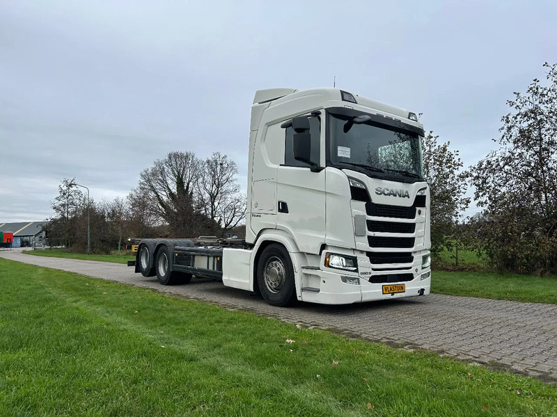 Scania 590S V8 NGS | 6x2 NB | FULL AIR | 10 WHEEL BOUGY - Containerwagen/ Wechselfahrgestell LKW: das Bild 4 Scania 590S V8 NGS | 6x2 NB | FULL AIR | 10 WHEEL BOUGY - Containerwagen/ Wechselfahrgestell LKW: das Bild 4