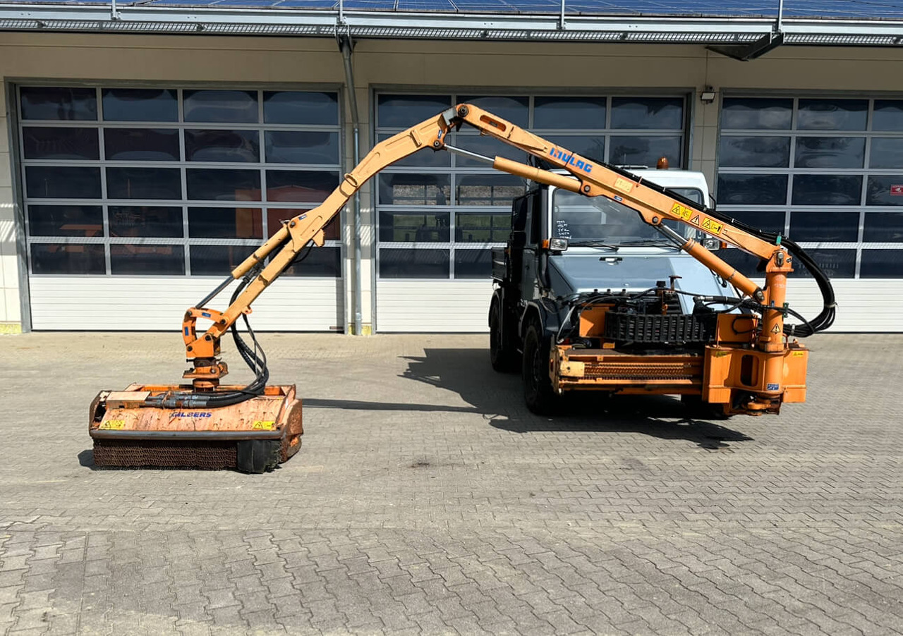 Unimog Frontauslegermähgerät Mulag FME600 - Böschungsmäher: das Bild 1 Unimog Frontauslegermähgerät Mulag FME600 - Böschungsmäher: das Bild 1