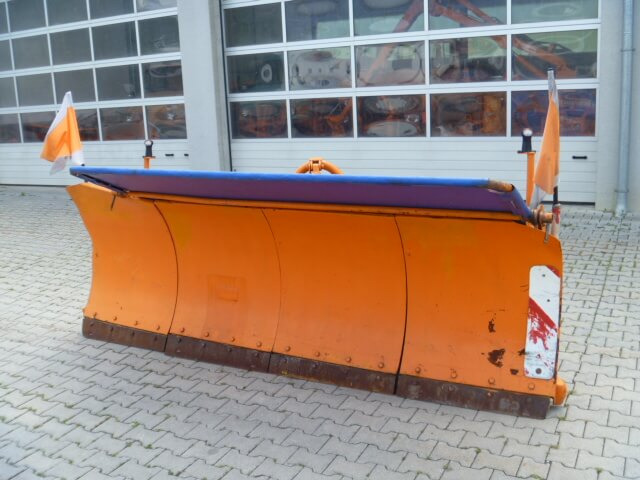 Unimog Schneepflug - Schneeschild Schmidt MF 3.3 - Schneepflug: das Bild 2 Unimog Schneepflug - Schneeschild Schmidt MF 3.3 - Schneepflug: das Bild 2