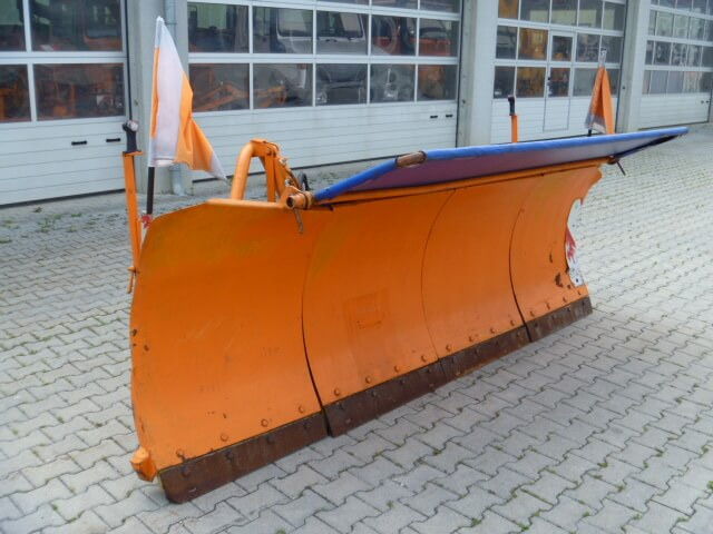 Unimog Schneepflug - Schneeschild Schmidt MF 3.3 - Schneepflug: das Bild 1 Unimog Schneepflug - Schneeschild Schmidt MF 3.3 - Schneepflug: das Bild 1