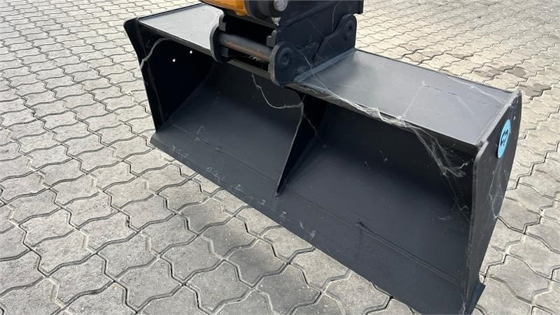 C&P Skovl NY 100cm planereskovl med S30-150 skifte på - Schaufel für Baumaschine: das Bild 4 C&P Skovl NY 100cm planereskovl med S30-150 skifte på - Schaufel für Baumaschine: das Bild 4