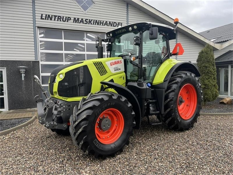 Claas Axion 830 med frontlift og front PTO - Traktor: das Bild 4 Claas Axion 830 med frontlift og front PTO - Traktor: das Bild 4