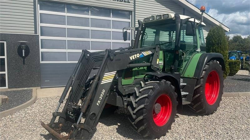 Fendt 410 Vario med frontlæsser. - Traktor: das Bild 2 Fendt 410 Vario med frontlæsser. - Traktor: das Bild 2