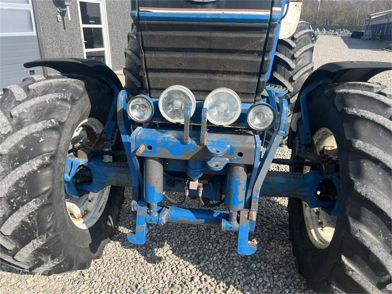 Ford TW 15 F II med HEVA opklappelig frontlift - Traktor: das Bild 4 Ford TW 15 F II med HEVA opklappelig frontlift - Traktor: das Bild 4
