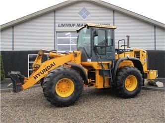 Hyundai 757-9A med 620/75R26 traktor hjul montering på - Radlader: das Bild 1 Hyundai 757-9A med 620/75R26 traktor hjul montering på - Radlader: das Bild 1