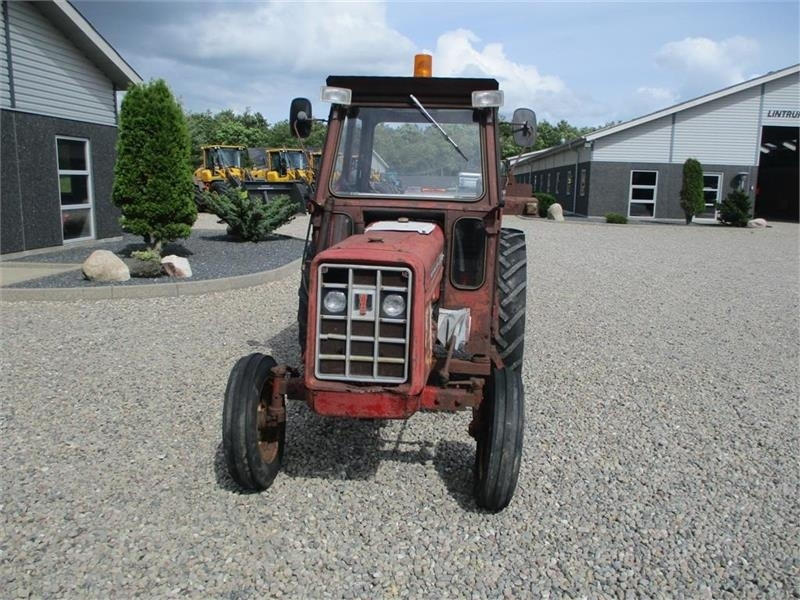 IH 444 Motor sidder fast - Traktor: das Bild 2 IH 444 Motor sidder fast - Traktor: das Bild 2
