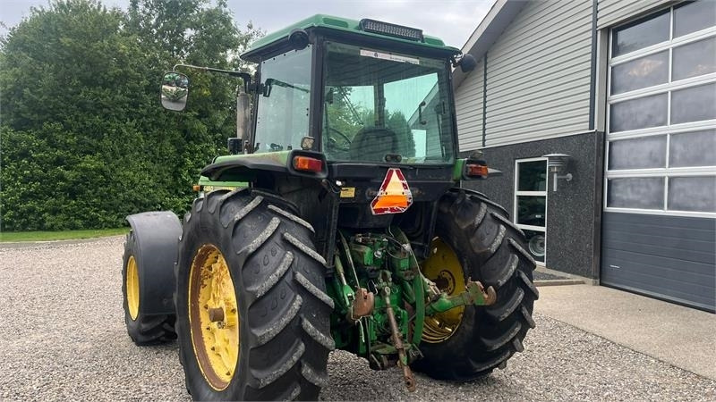 John Deere 4450 med 7,6L motor - Traktor: das Bild 3 John Deere 4450 med 7,6L motor - Traktor: das Bild 3