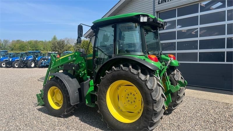 John Deere 5115M Med frontlæsser, som ny - Traktor: das Bild 3 John Deere 5115M Med frontlæsser, som ny - Traktor: das Bild 3
