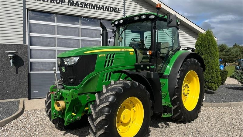 John Deere 6175R Med frontlift og frontPTO samt luft anlæg - Traktor: das Bild 2 John Deere 6175R Med frontlift og frontPTO samt luft anlæg - Traktor: das Bild 2
