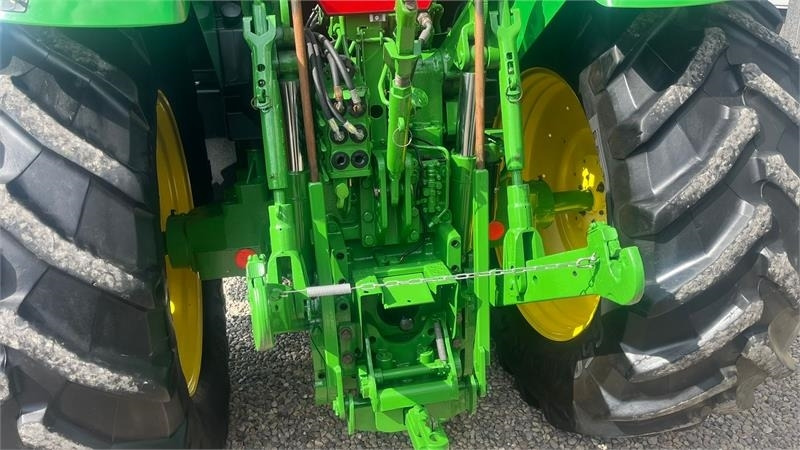 John Deere 7710 8.1L motor, store hjul og frontlift. En ejere - Traktor: das Bild 5 John Deere 7710 8.1L motor, store hjul og frontlift. En ejere - Traktor: das Bild 5