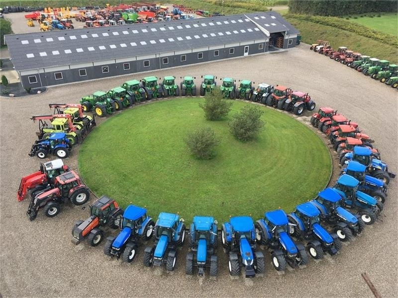 Traktor LS J27 HST Med kabine, frontlift og frontPTO: das Bild 18