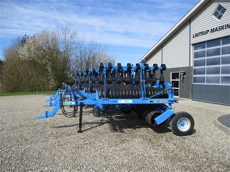 Namyslo Tiger 620 med hydraulisk lammelplanke / plannerpla - Ackerwalze: das Bild 2 Namyslo Tiger 620 med hydraulisk lammelplanke / plannerpla - Ackerwalze: das Bild 2