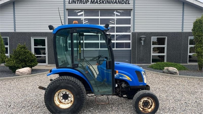 Traktor New Holland TC35DA: das Bild 9