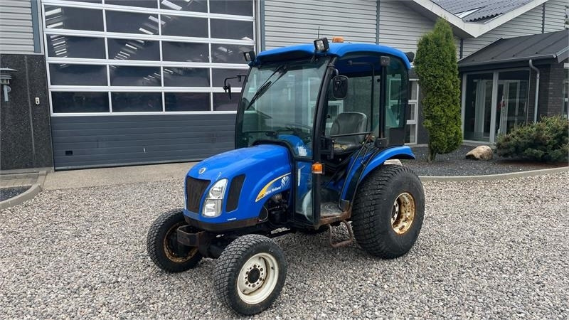 New Holland TC35DA - Traktor: das Bild 2 New Holland TC35DA - Traktor: das Bild 2