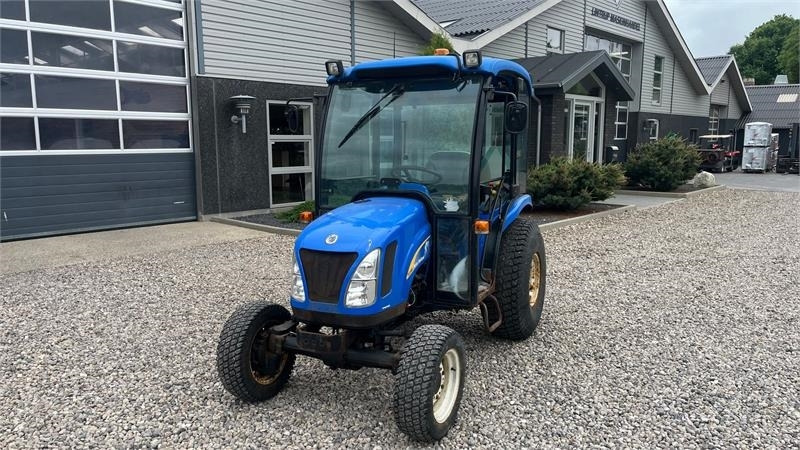 Traktor New Holland TC35DA: das Bild 10