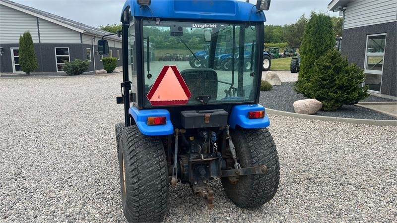 Traktor New Holland TC35DA: das Bild 13