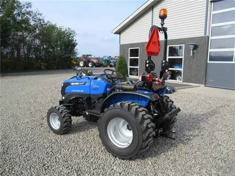 Solis 26 6+2 gearmaskine med Servostyrring og Industri h - Traktor: das Bild 3 Solis 26 6+2 gearmaskine med Servostyrring og Industri h - Traktor: das Bild 3