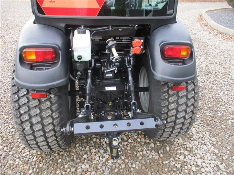 Solis 26 HST Med kabine, Turf dæk og frontlift - Traktor: das Bild 5 Solis 26 HST Med kabine, Turf dæk og frontlift - Traktor: das Bild 5