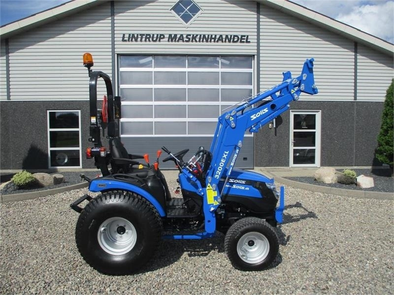 Traktor Solis S26 Shuttle XL 9+9 med turfhjul og frontlæsser: das Bild 7