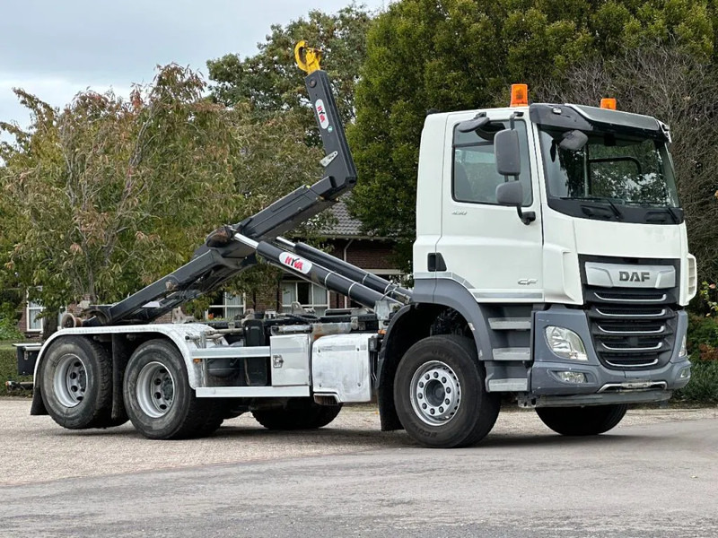 DAF CF 430 FAS 6x2 HAAK/CONTAINER!!2019!!82dkm!! - Abrollkipper: das Bild 2 DAF CF 430 FAS 6x2 HAAK/CONTAINER!!2019!!82dkm!! - Abrollkipper: das Bild 2