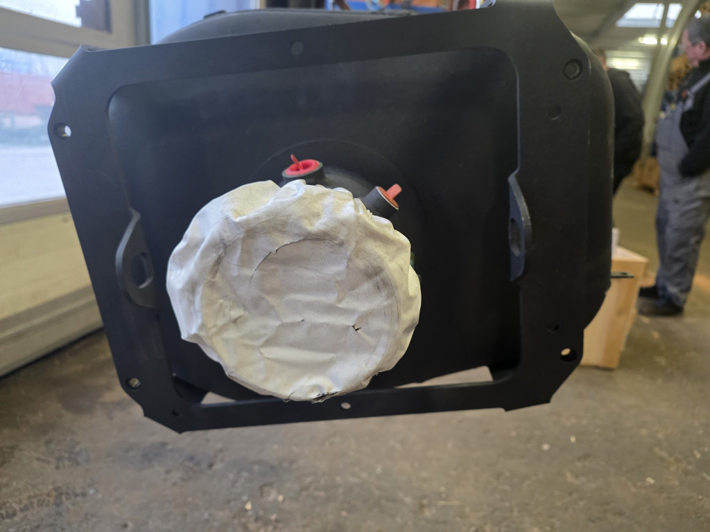 CNH 5801740620 - Schalldämpfer für Baumaschine: das Bild 4 CNH 5801740620 - Schalldämpfer für Baumaschine: das Bild 4