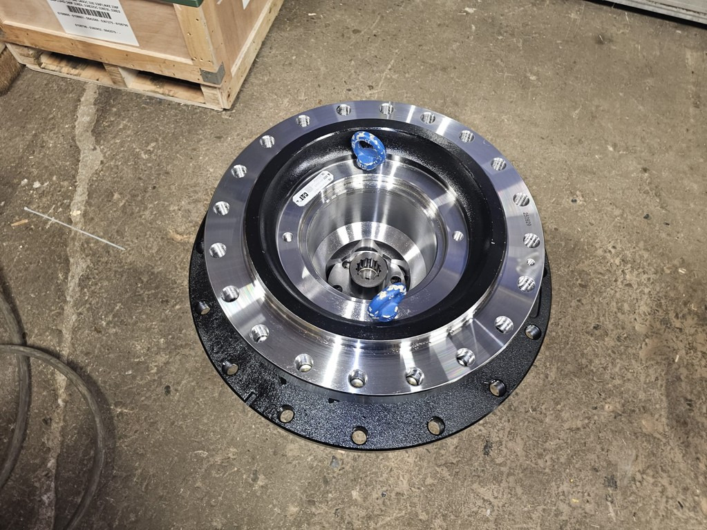 Caterpillar 6108800 - Fahrantrieb für Baumaschine: das Bild 2 Caterpillar 6108800 - Fahrantrieb für Baumaschine: das Bild 2