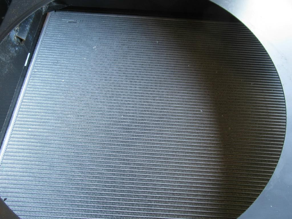 New Holland YN05P00034S001 - 87339771 - Kühler für Baumaschine: das Bild 5 New Holland YN05P00034S001 - 87339771 - Kühler für Baumaschine: das Bild 5