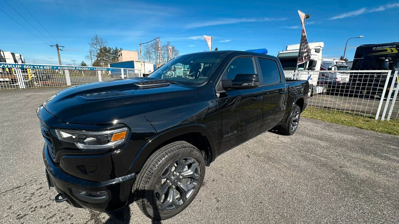 Dodge RAM 1500 E-TORQUE - SUV/ Geländewagen: das Bild 1 Dodge RAM 1500 E-TORQUE - SUV/ Geländewagen: das Bild 1